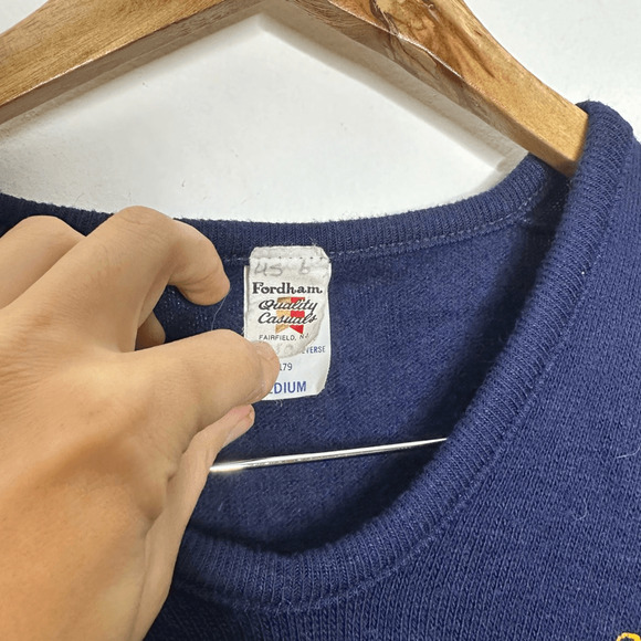 VINTAGE HIGH SCHOOL CONCERT CHOIR SWEATER navy blue knit v neck pullover M - Picture 5 of 6